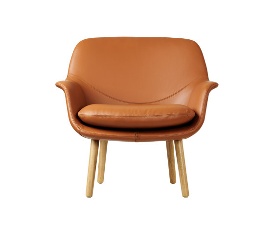 Smile Lounge Low Back Wood Base | Fauteuils | ICONS OF DENMARK