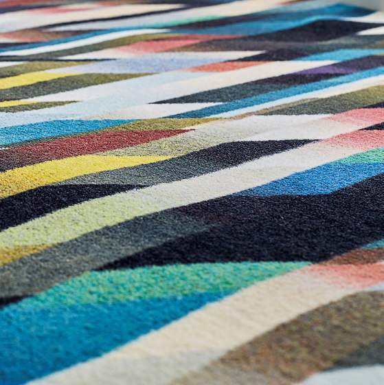 Diagonal | Dark Broadloom | Wall-to-wall carpets | moooi carpets