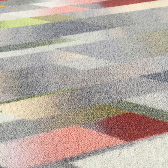 Diagonal | Pastel Broadloom | Wall-to-wall carpets | moooi carpets