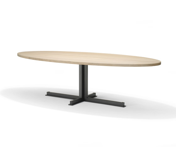 Cross Oval Dining Table | Dining tables | QLiv