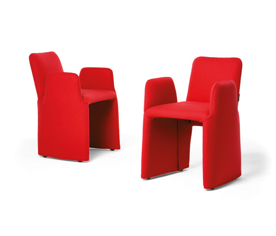 Nova OW armchair on wheels | Chairs | Eponimo