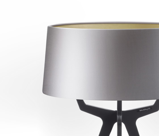 No. 35 Table Lamp Shiny-Matt Collection - Macchiato - Fenix NTM® | Lámparas de sobremesa | BALADA & CO.