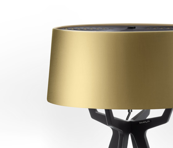 No. 35 Table Lamp Shiny-Matt Collection - Bronze gold - Fenix NTM® | Lámparas de sobremesa | BALADA & CO.