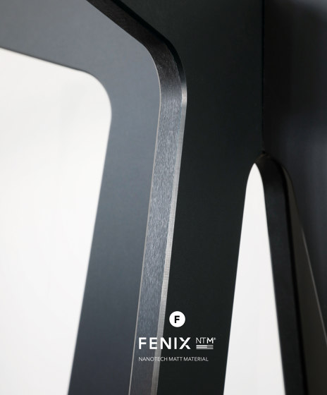 No. 35 Table Lamp Shiny-Matt Collection - Shiny White - Fenix NTM® | Lampade tavolo | BALADA & CO.