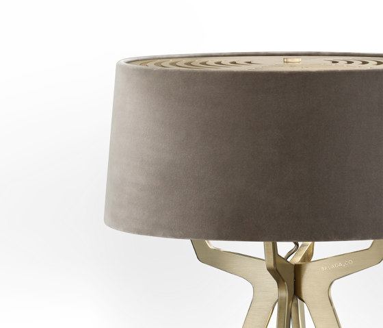 No. 35 Table Lamp Velvet Collection - Smoke - Brass | Luminaires de table | BALADA & CO.