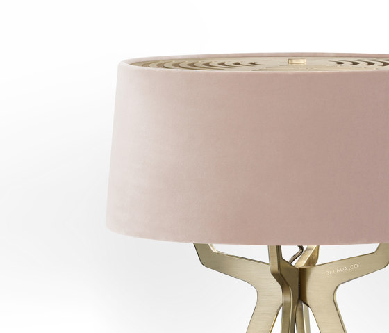 No. 35 Table Lamp Velvet Collection - Rose The ́- Brass | Luminaires de table | BALADA & CO.