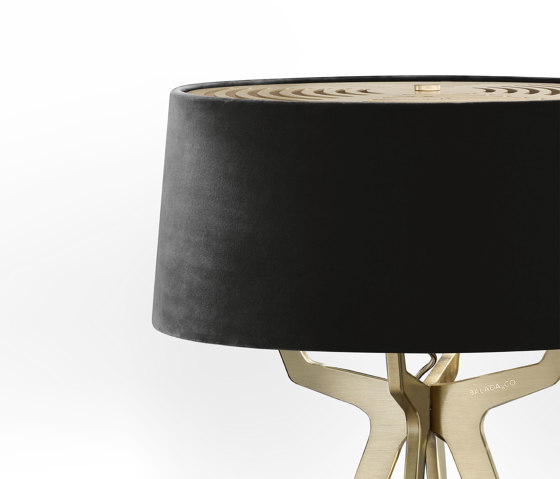 No. 35 Table Lamp Velvet Collection - Nero - Brass | Tischleuchten | BALADA & CO.