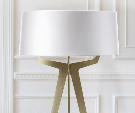 No. 35 Floor Lamp Shiny-Matt Collection - Shiny White - Brass | Luminaires sur pied | BALADA & CO.