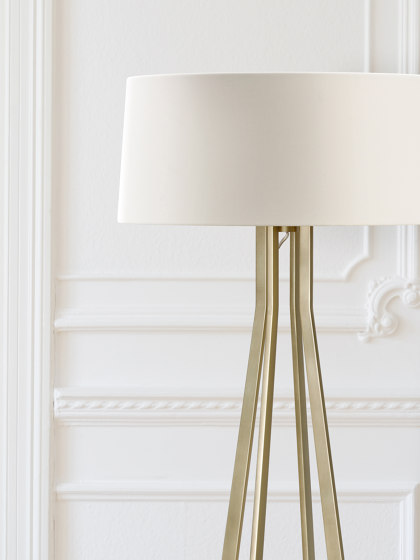 No. 47 Floor Lamp Matt Collection - Off White - Brass | Luminaires sur pied | BALADA & CO.