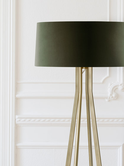 No. 47 Floor Lamp Velvet Collection - Mousse - Brass | Lampade piantana | BALADA & CO.