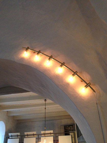 Ørsted wall curve | Lámparas de pared | Okholm Lighting