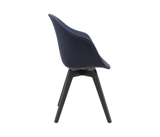 Adelaide Chair D066 | Chairs | BoConcept