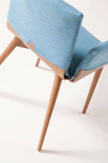 Maiko Chair | Chairs | Ascensión Latorre