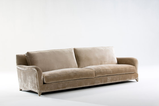 New Royalton Sofa | Canapés | Ascensión Latorre