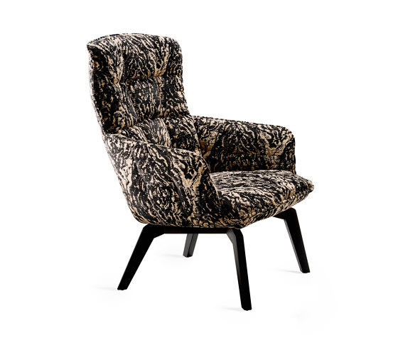 Marla | Easy Chair High with wooden frame | Fauteuils | FREIFRAU MANUFAKTUR