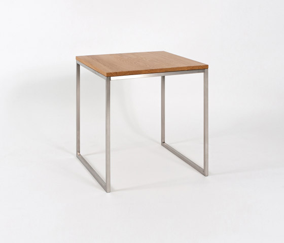 Less Side Table | H 23/2 VA-06 | Mesas de centro | Hans Hansen & The Hansen Family