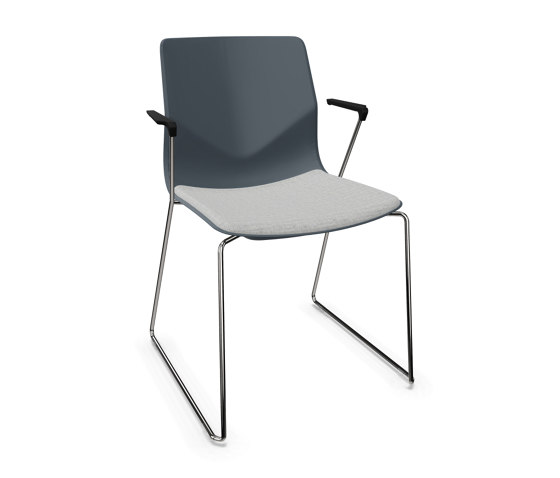 FourSure® 88 upholstery armchair | Sillas | Ocee & Four Design