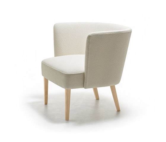 Velour lounge armchair | Sillas | La Cividina