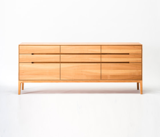 Horizontal composition cabinet | Credenze | Time & Style