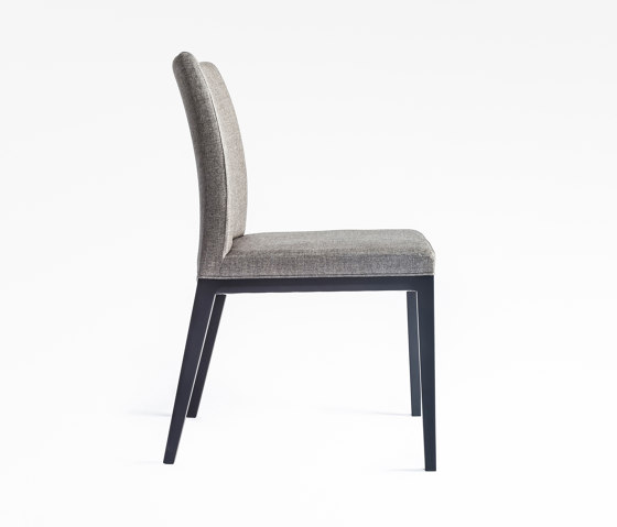 Leonardo seamless chair | Sillas | Time & Style