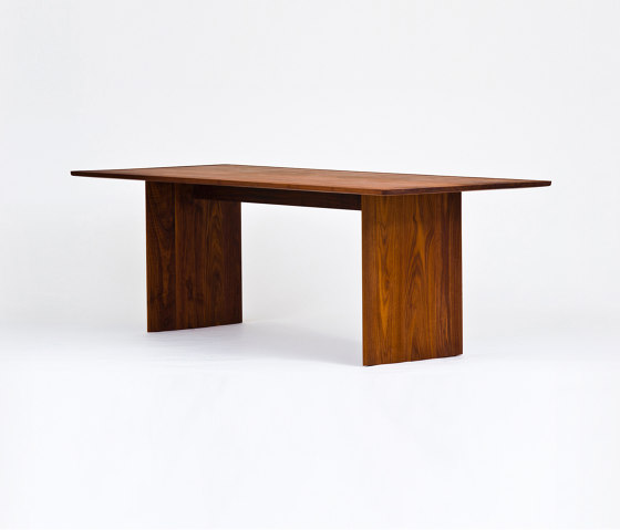 Lotus Table Dining Table | Mesas de centro | Time & Style