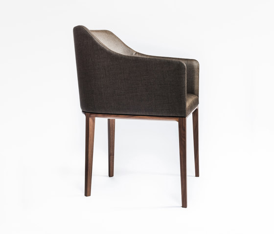 Swing Upholstered Lounge Chair | Sedie | Time & Style