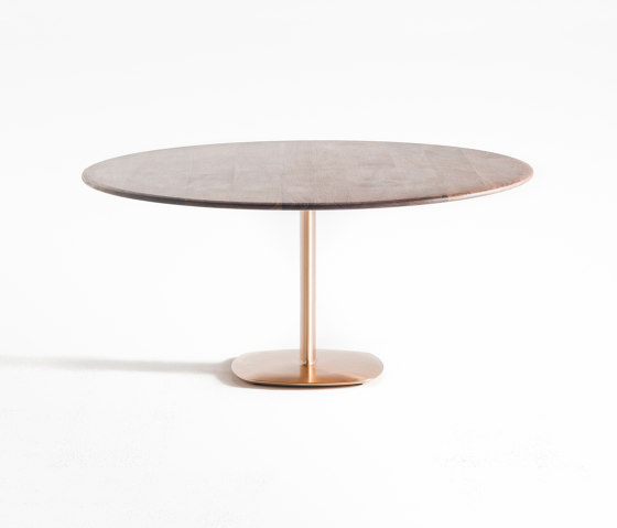 The bronze oval pillar table | Dining tables | Time & Style