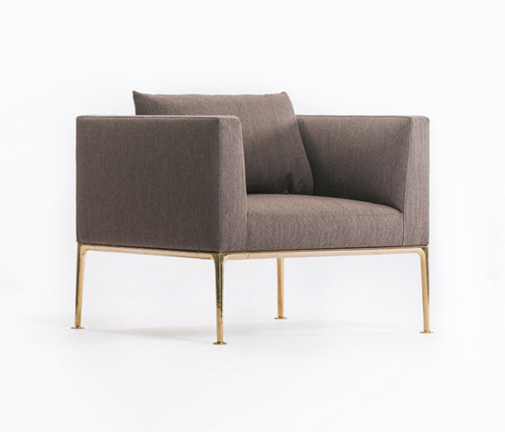 Transit sofa brass | Fauteuils | Time & Style