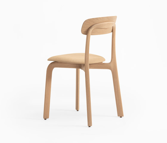 Alter stapelbarer Stuhl | Stühle | GoEs