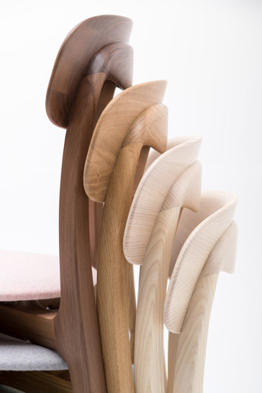 Alter gepolsterter stapelbarer Stuhl | Stühle | GoEs