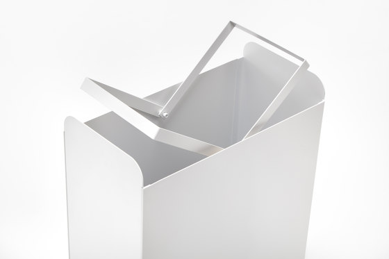 Interlaken | INT 03 D | Abfallbehälter / Papierkörbe | Made Design