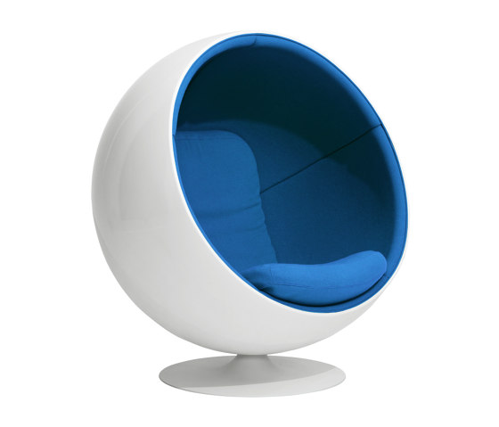 Ball chair, upholstery: Light Blue EA08 | Poltrone | Eero Aarnio Originals