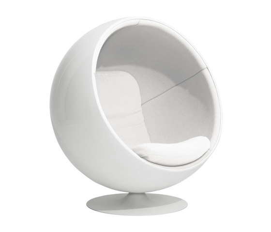 Ball chair, upholstery: White 01 | Sessel | Eero Aarnio Originals