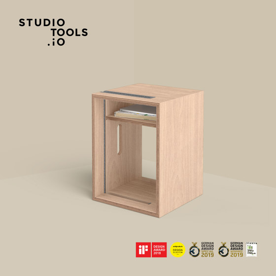 Cube – Whiteboard Stand and Stool | Mesas auxiliares | Studiotools