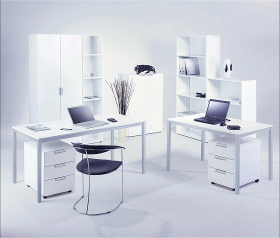 Office | Desks | Möbelfabrik Bläuer