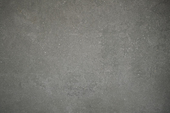 Moon Gris Bush-hammered | Mineral composite panels | INALCO