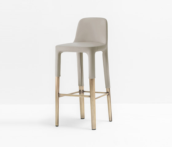 Ester 698 | Bar stools | PEDRALI