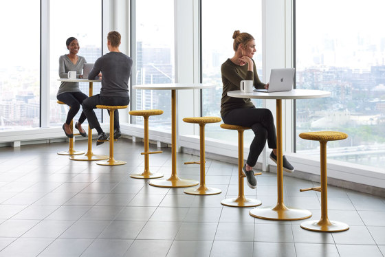 Sprout High Stool | Bar stools | Teknion