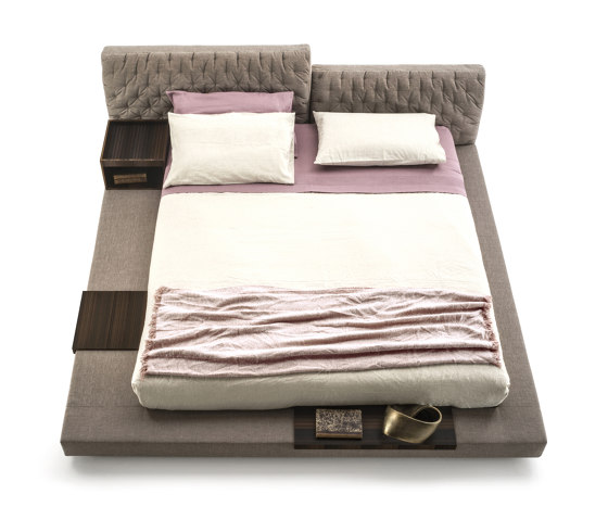 MILLER BED | Beds | Frigerio