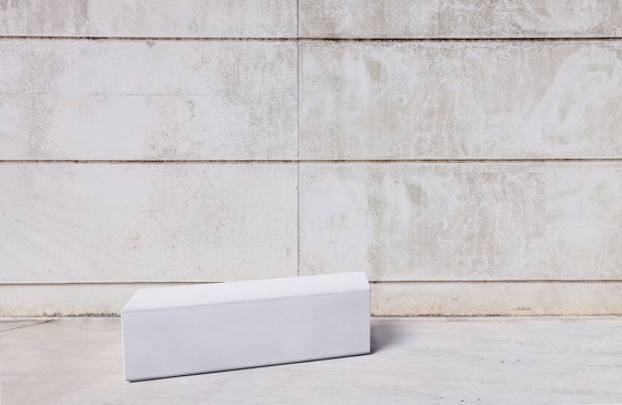 Box to Box | Box VR Bench | Bancos | Sit