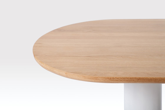 Georgie | Cafe Table | Bistro tables | Liqui Contracts