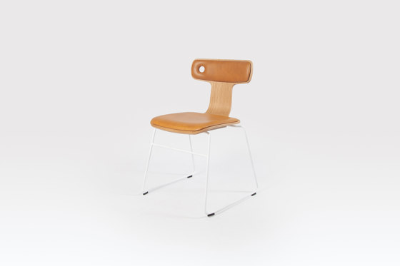 Moore | Chair | Stühle | Liqui Contracts
