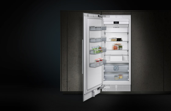 iQ700, built-in freezer | Freezers | Siemens Home Appliances