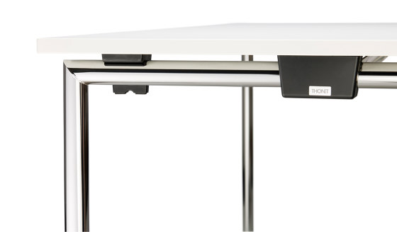 S 1196/2 | Contract tables | Thonet