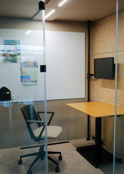 VANK_BOX_CREATIVE acoustic pod with whiteboard | Chevalets de conférence / tableaux | VANK