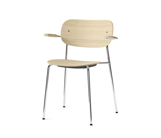 Co Chair w/ Armrest, Chrome / Natural Oak | Chairs | Audo Copenhagen