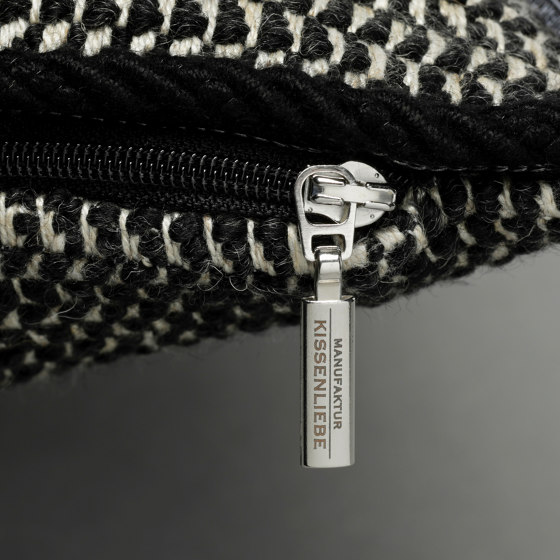 Crochet Frame ebony |40x40| | Coussins | Manufaktur Kissenliebe