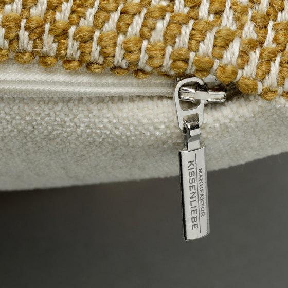 Crochet mustard |50x50| | Cushions | Manufaktur Kissenliebe