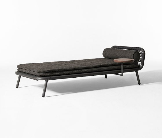 Noa Open Air lounge bed | Sonnenliegen / Liegestühle | Meridiani