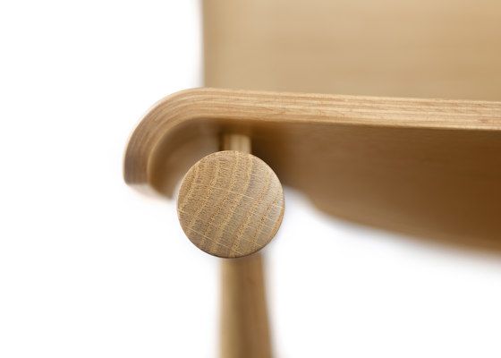 Paso | J162 Lounge Chair by Thomas E. Alken | Armchairs | FDB Møbler